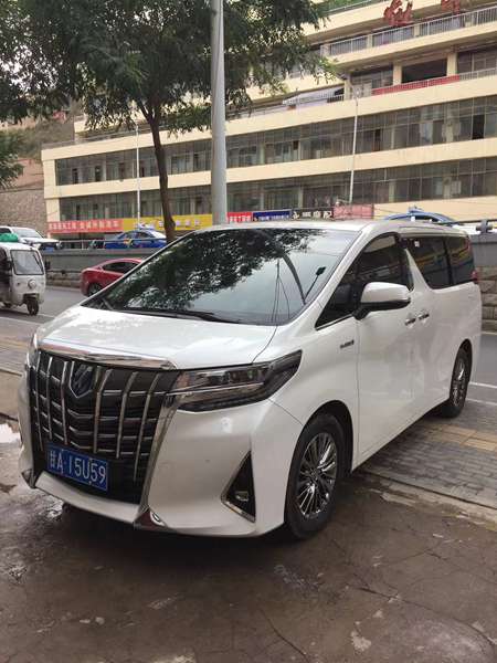 兰州鑫旺盈租车